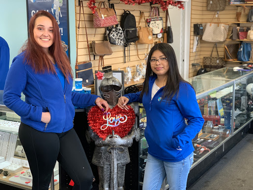 Pawn Shop «Sterling & Knight Jewelry & Pawn», reviews and photos, 109 E St Charles Rd, Villa Park, IL 60181, USA