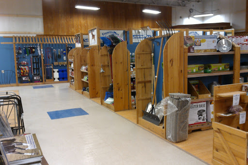 Pet Supply Store «CountryMax - Brockport», reviews and photos, 4875 Lake Rd N, Brockport, NY 14420, USA