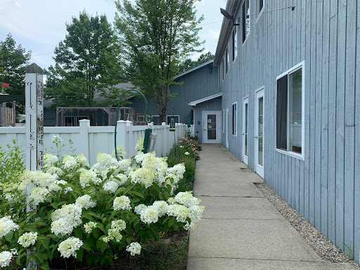 124 S Pomperaug Ave b, Woodbury, CT 06798, USA