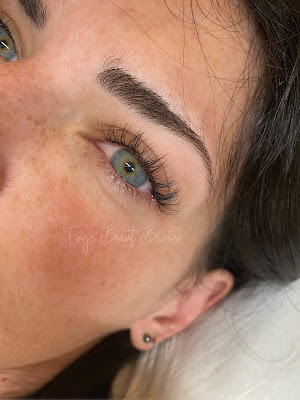 Eugé Beauté Brows à Brignoles