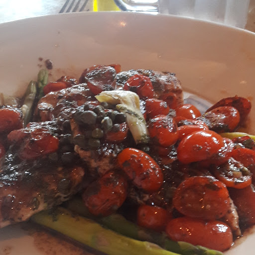 Restaurant «The Cheesecake Factory», reviews and photos, 930 N Milwaukee Ave, Lincolnshire, IL 60069, USA