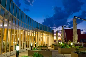 UNM Comprehensive Cancer Center image