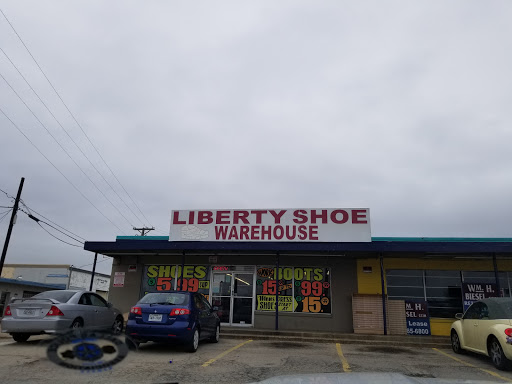 Liberty Discount Shoe Warehouse, 1717 E Abram St, Arlington, TX 76010, USA, 