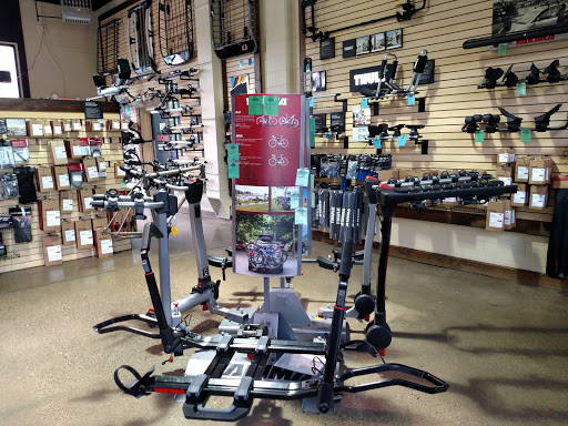 Auto Parts Store «Rack Attack Minneapolis», reviews and photos, 4170 Excelsior Blvd, St Louis Park, MN 55416, USA