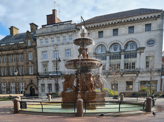 Town Hall Square Fountain - Leicester