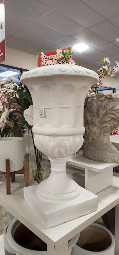 Home Goods Store «HomeGoods», reviews and photos, 7350 NE Butler St, Hillsboro, OR 97124, USA