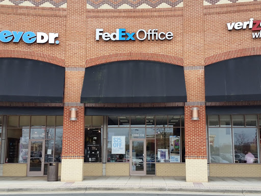 Print Shop «FedEx Office Print & Ship Center», reviews and photos, 22000 Dulles Retail Plaza #170, Sterling, VA 20166, USA