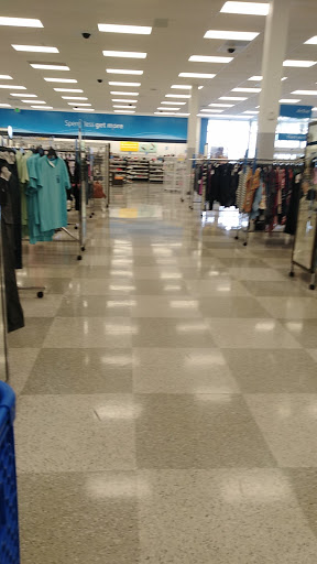 Clothing Store «Ross Dress for Less», reviews and photos, 1800 Rock Road, Derby, KS 67037, USA