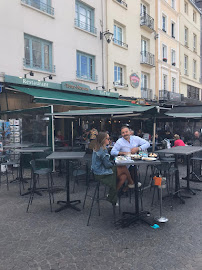 Atmosphère du Restaurant de fruits de mer Le Terre-Neuvas à Rouen - n°2