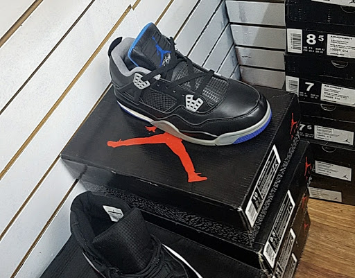 Discount Store «Greenbriar Discount Mall», reviews and photos, 2975 Headland Dr SW, Atlanta, GA 30311, USA