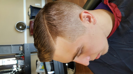 Barber Shop «Razors and Shears Barber Shop», reviews and photos, 1161 NW Broad St, Murfreesboro, TN 37129, USA