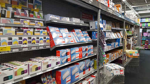 Office Supply Store «Staples», reviews and photos, 2120 SW 32nd Ave, Coral Gables, FL 33145, USA