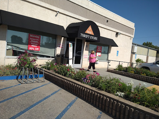 Thrift Store «3 Way Thrift Store, Inc.», reviews and photos, 13390 Central Ave, Chino, CA 91710, USA