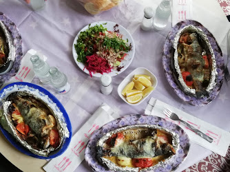 Muhtarın Yeri Restorant Canlı Alabalık Üretim Ve Satış Yeri