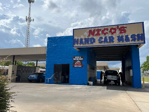 Nico's Hand Carwash en Pasadena
