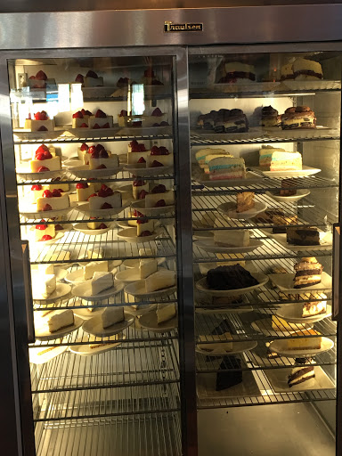 Restaurant «The Cheesecake Factory», reviews and photos, 140 Market Street, Yonkers, NY 10710, USA