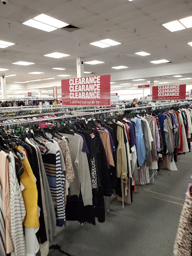 Clothing Store «Burlington Coat Factory», reviews and photos, 1025 W Patrick St, Frederick, MD 21702, USA