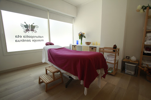 Clínica Veterinaria Poveda en Roquetas de Mar