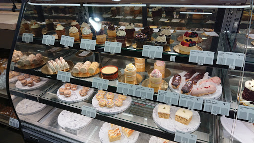 Grocery Store «Earth Fare», reviews and photos, 721 Gov Morrison St #110, Charlotte, NC 28211, USA