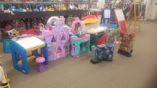 Thrift Store «The Salvation Army Family Store & Donation Center», reviews and photos, 51200 Van Dyke, Shelby Charter Township, MI 48316, USA