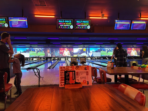 Bowling Alley «Brunswick Zone Foothill Lanes», reviews and photos, 17238 E Foothill Blvd, Fontana, CA 92335, USA