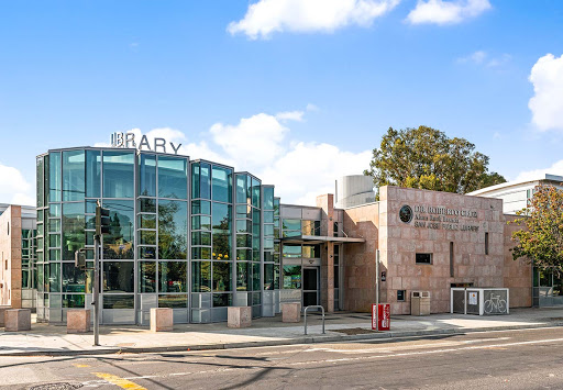 Dr. Roberto Cruz Alum Rock Branch Library