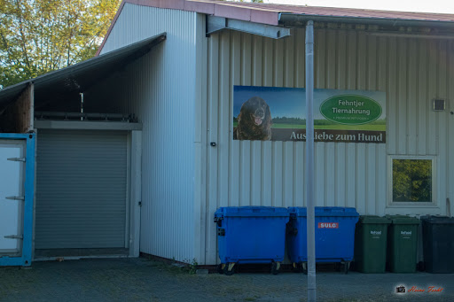 Fehntjer Tiernahrung unter Apen, 
