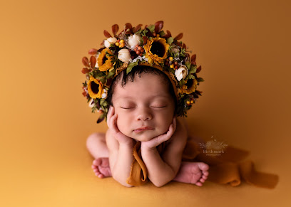Birthmark Photography - Newborn, Maternity, Family Photography