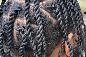 Jeuny braiding hair salon image