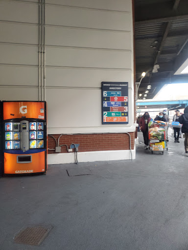 BJ’s Wholesale Club, 610 Exterior St, Bronx, NY 10451, USA, 