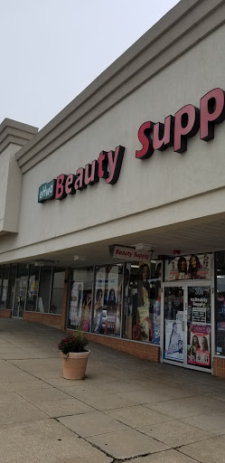 Shopping Mall «Hillcrest Shopping Center», reviews and photos, 1701 N Larkin Ave, Crest Hill, IL 60403, USA