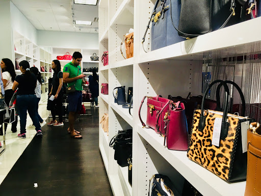 Fashion Accessories Store «Michael Kors», reviews and photos, 1800 Sawgrass Mills Cir #2630, Sunrise, FL 33323, USA