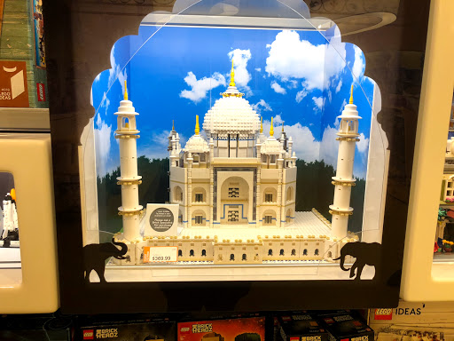 Toy Store «The LEGO Store», reviews and photos, 55 W County Center Dr, Des Peres, MO 63131, USA