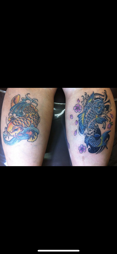 Explore lung cancer ribbon tattoo ideas, creative tattoo ideas in Berlin, available at Tattoo Drews