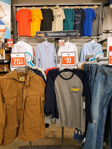 Clothing Store «Old Navy», reviews and photos, 7 Backus Ave, Danbury, CT 06810, USA