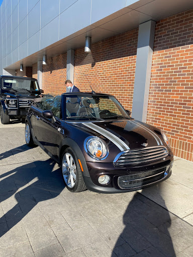 Mercedes Benz Dealer «Mercedes-Benz of Greenwich», reviews and photos, 261 West Putnam Avenue, Greenwich, CT 06830, USA