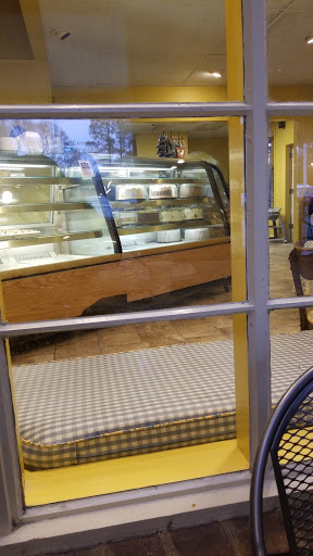 Restaurant «La Baguette French Bread and Pastry Shop», reviews and photos, 3088 Poplar Ave, Memphis, TN 38111, USA