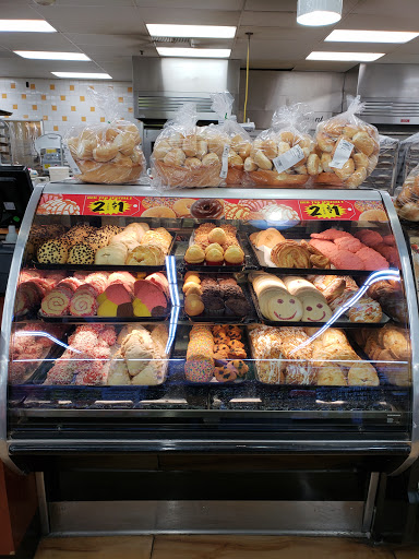 Grocery Store «Superior Grocers», reviews and photos, 1375 N Citrus Ave, Covina, CA 91722, USA