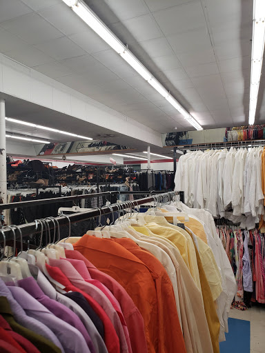 Thrift Store «Park Avenue Thrift», reviews and photos, 1021 Jesse Jewell Pkwy, Gainesville, GA 30501, USA