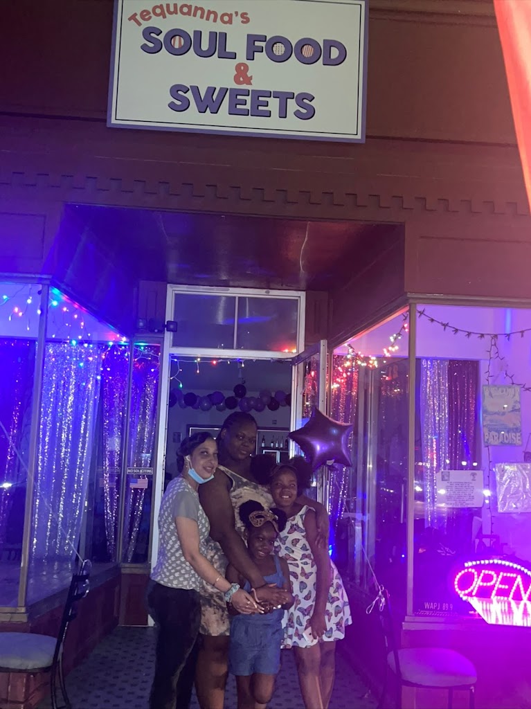 Tequanna’s Soul food & Sweets 06790