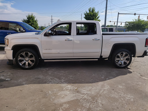 Used Car Dealer «Phoenix Auto Nashville», reviews and photos, 503 Fesslers Ln, Nashville, TN 37210, USA