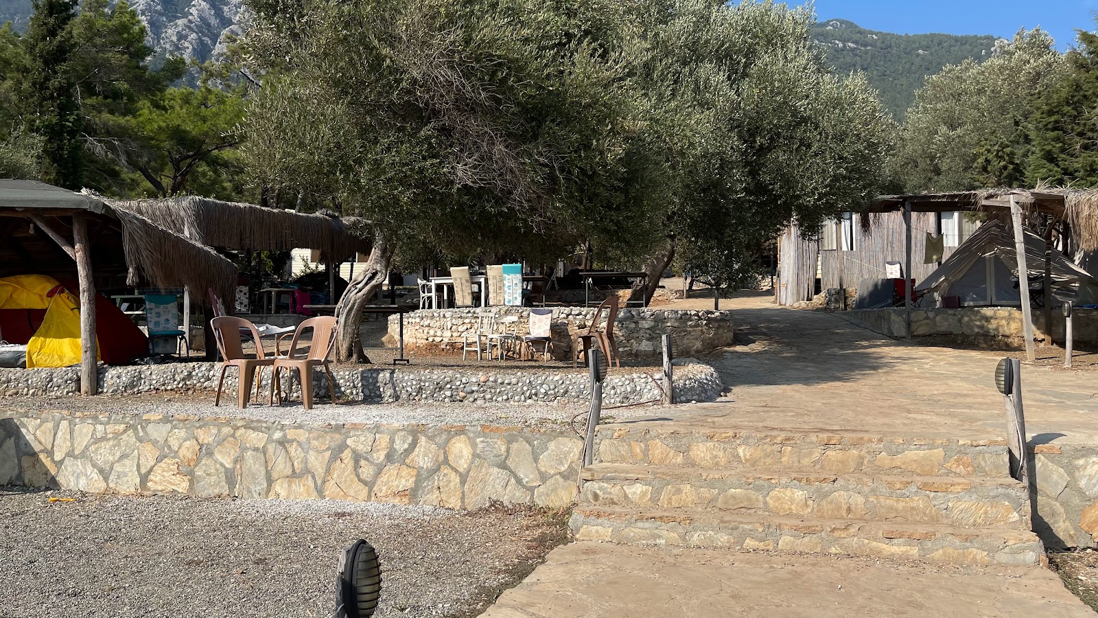 Photo de Karya Camping Beach avec un rivage droit