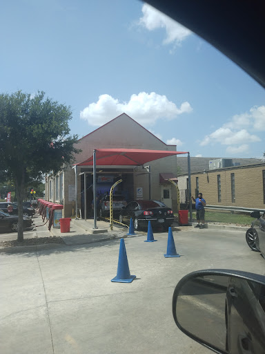 Car Wash «Bubble Bath Carwash», reviews and photos, 7102 San Pedro Ave, San Antonio, TX 78216, USA