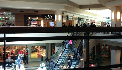 Shopping Mall «North Riverside Park Mall», reviews and photos, 7501 W Cermak Rd, N Riverside, IL 60546, USA