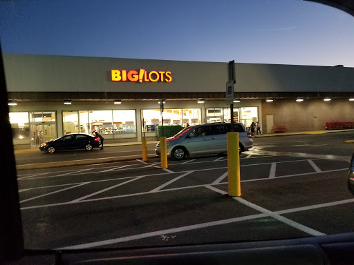 Discount Store «Big Lots», reviews and photos, 300 Enterprise St, Sterling, VA 20164, USA