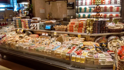 Grocery Store «Safeway», reviews and photos, 20620 W Homestead Rd, Cupertino, CA 95014, USA