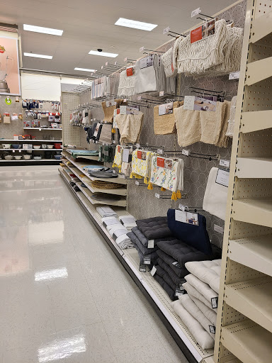 Shopping Mall «Conway Commons Shopping Center», reviews and photos, 310 Conway Blvd, Conway, AR 72034, USA