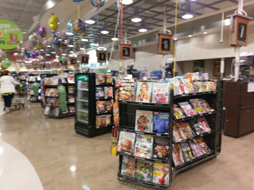 Grocery Store «Harris Teeter», reviews and photos, 3501 Oleander Dr, Wilmington, NC 28403, USA