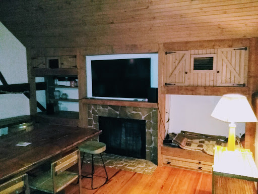 Brewery «Rockmill Brewery», reviews and photos, 5705 Lithopolis Rd NW, Lancaster, OH 43130, USA