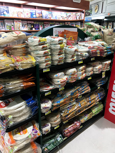 Grocery Store «Harris Teeter», reviews and photos, 2080 Kildaire Farm Rd, Cary, NC 27511, USA